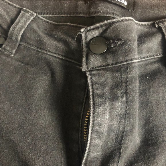 Black Jeans with Zipper Detail - Picture 3 of 8
